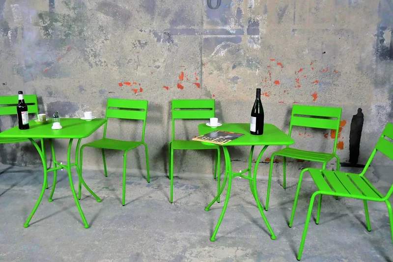 Les matériaux clés pour une déco jardin vintage réussie
