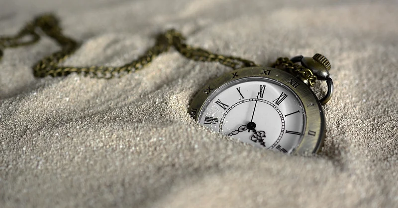 Où trouver une horloge murale année 50 ?
