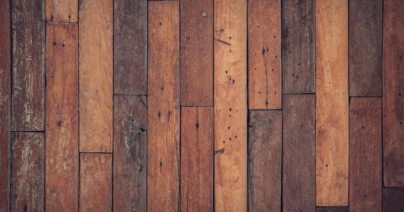 Rattraper le niveau d'un plancher bois : nos solutions efficaces