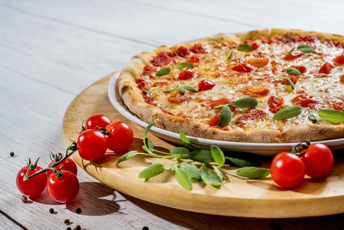 Pizza surgelée au micro-onde : le guide ultime pour un résultat parfait en 2026